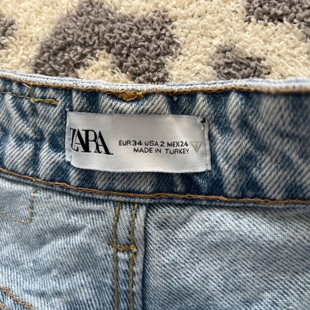 Zara Women’s Jeans in Light Blue